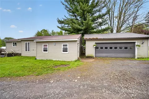 3 Richter Dr, Pulaski, NY 13142