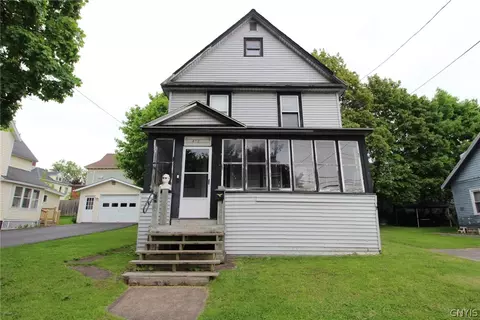 415 Park St, Fulton, NY 13069