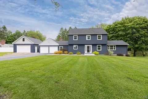 5560 Huntington Dr, Cazenovia, NY 13035