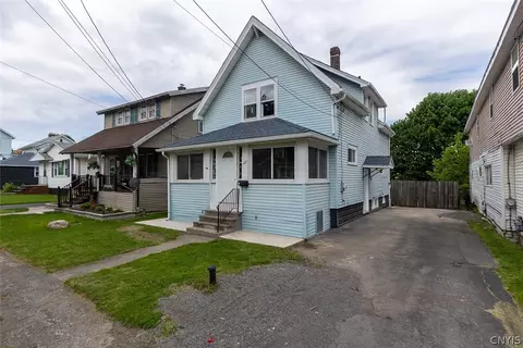 107 Wilmore Pl, Syracuse, NY 13208