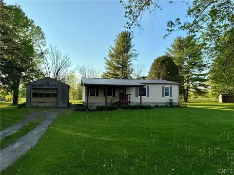 7495 Alvord Rd, Marcy, NY 13403