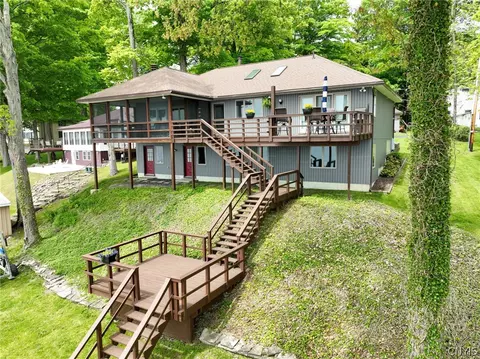 50 Kellar Drive Dr, Bernhards Bay, NY 13028