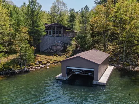 415 Indian Pt, Redwood, NY 13679