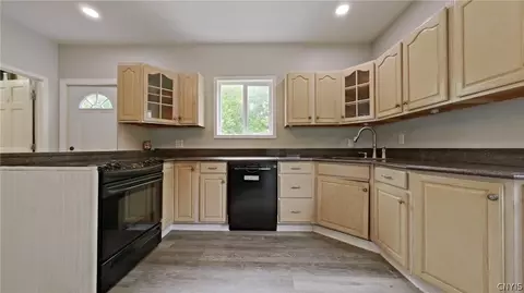 Entry Way - 43 High St, German Flatts, NY 13357 photo 4 of 7