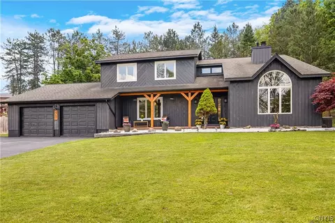 2780 Lyons Rd, Camillus, NY 13031