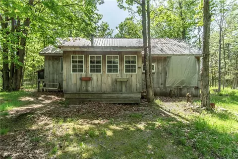 39245 Hyde Lake Rd, Theresa, NY 13691