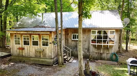 39245 Hyde Lake Rd, Theresa, NY 13691