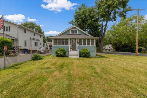 200 Newcastle Rd, Geddes, NY 13219