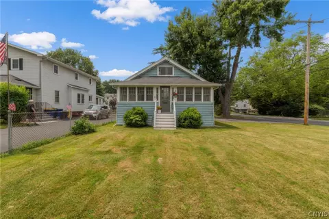 200 Newcastle Rd, Geddes, NY 13219