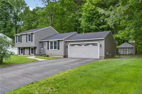 13 Ironwood, Schroeppel, NY 13132