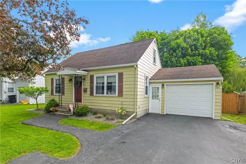 5464 Kenwood Rd, Marcy, NY 13403