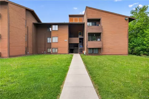 335 Village Blvd N, Van Buren, NY 13027