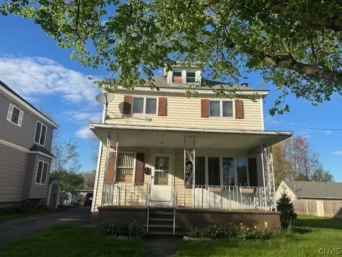 722 W Ct, Rome, NY 13440