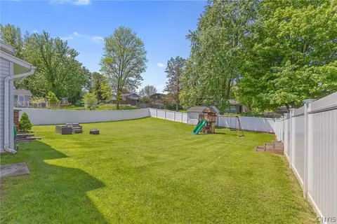 Exterior - 7 Devon Pl, Camillus, NY 13031 photo 4 of 7