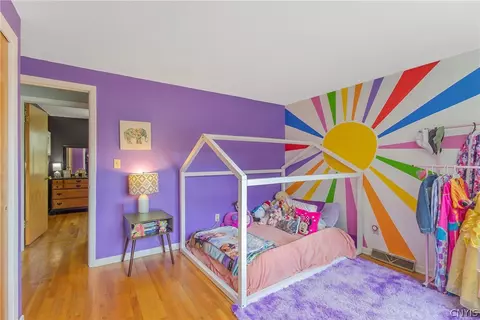 Bedroom - 7 Devon Pl, Camillus, NY 13031 photo 3 of 7