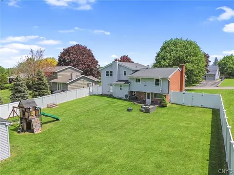 View/Area - 7 Devon Pl, Camillus, NY 13031 photo 1 of 3