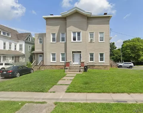 2102 Whitesboro St #4, Utica, NY 13502