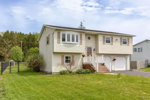 206 Hickory, Central Square, NY 13036