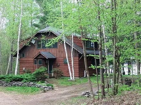 30 Mill St, Clifton, NY 12927