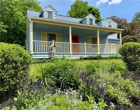 923 Cumberland Ave, Syracuse, NY 13210