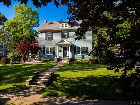 111 Circle Rd, Syracuse, NY 13210