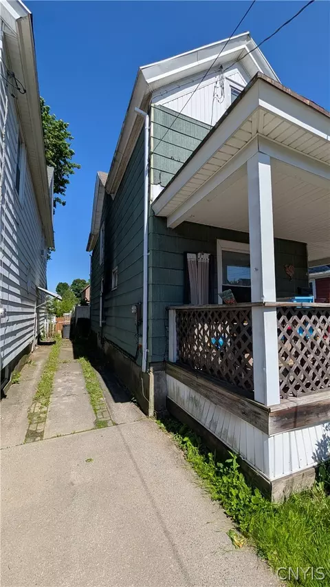 Exterior - 4 West St, German Flatts, NY 13407 photo 5 of 6
