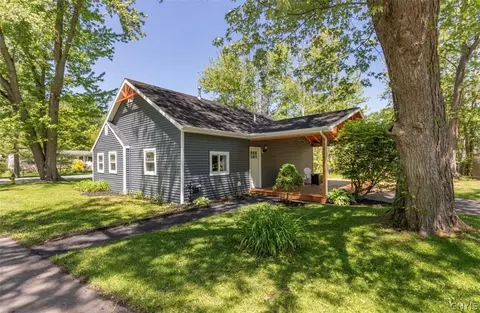 7766 Seneca Beach Dr, Van Buren, NY 13027