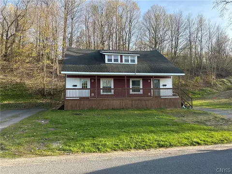 3032 Liberty St, Adams, NY 13605