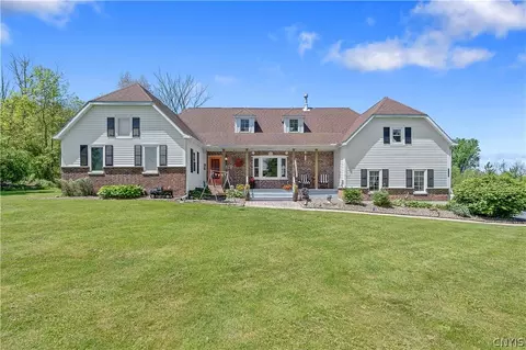 119 Ritchie Rd, Granby, NY 13069