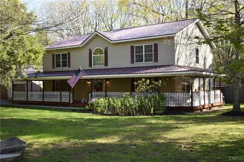 31020 Percy Chicks Dr, Rutland, NY 13612