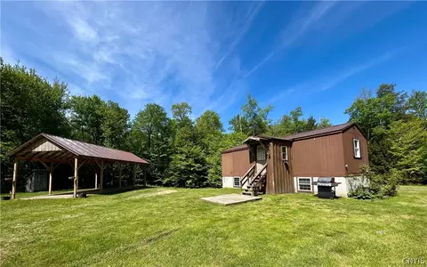 75 Dam Rd, Altmar, NY 13302