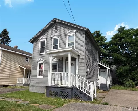 1124 Schuyler St, Utica, NY 13502
