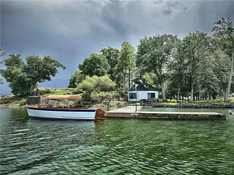 3 Manhattan, Alexandria, NY 13607