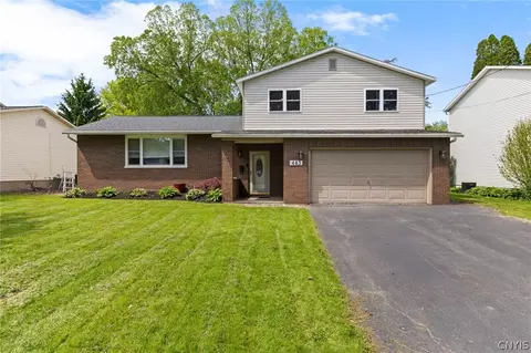 443 Jewell Dr, Salina, NY 13088