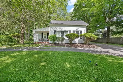 609 S Manlius St, Fayetteville, NY 13066