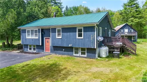 667 State Route 49, Vienna, NY 13042