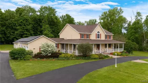 8785 Dinglehole Rd, Lysander, NY 13027
