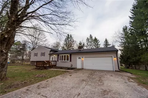 129 Knoll Wood Cir, Western, NY 13303