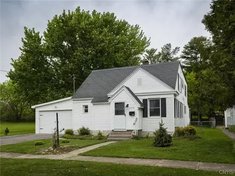 332 Butterfield Ave, Watertown, NY 13601