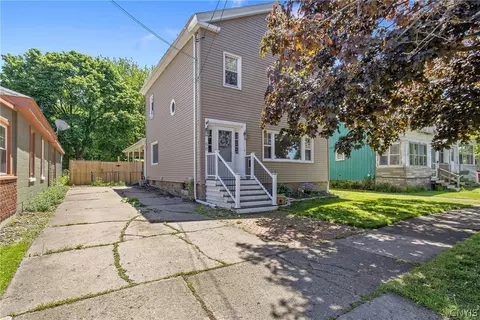 66 W Albany St, Oswego, NY 13126
