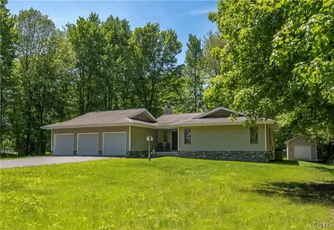 7965 Hillside Ct, Floyd, NY 13440