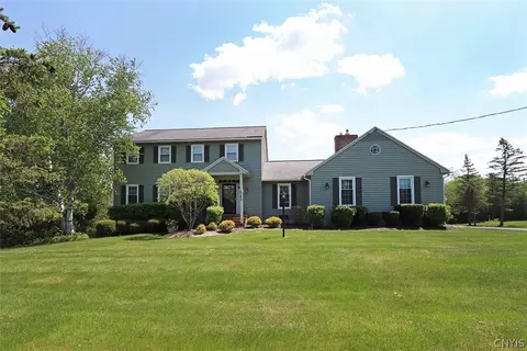 5180 Fairlawn Dr, Fayetteville, NY 13066