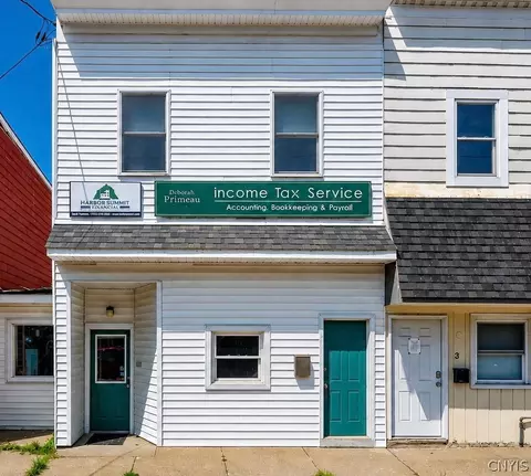 145 E Bridge St, Oswego, NY 13126