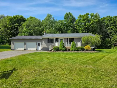 2769 Eckel Rd, Vienna, NY 13308