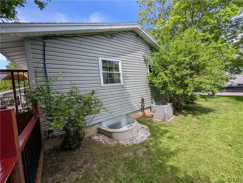 Exterior - 8251 Exeter Dr, Lysander, NY 13027 photo 7 of 12
