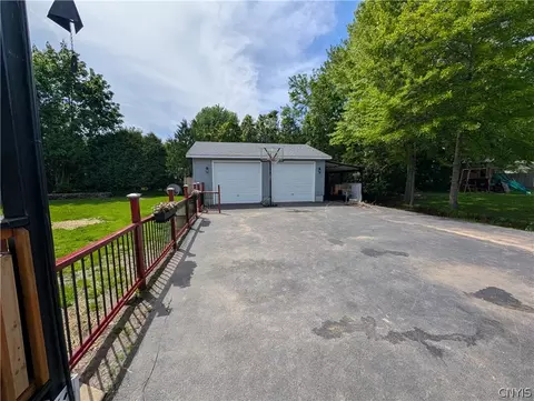Exterior - 8251 Exeter Dr, Lysander, NY 13027 photo 2 of 12