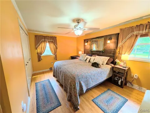 Bedroom - 8251 Exeter Dr, Lysander, NY 13027 photo 3 of 6