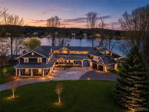 2964 W Lake Rd, Cazenovia, NY 13035