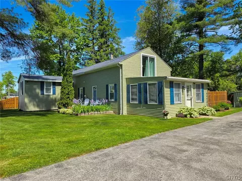 329 16th Ave, Vienna, NY 13157