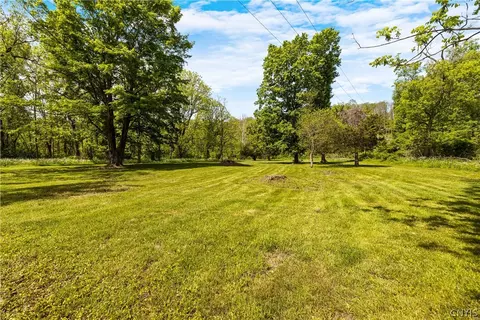 Exterior - 322 Falls Blvd, Sullivan, NY 13037 photo 9 of 9